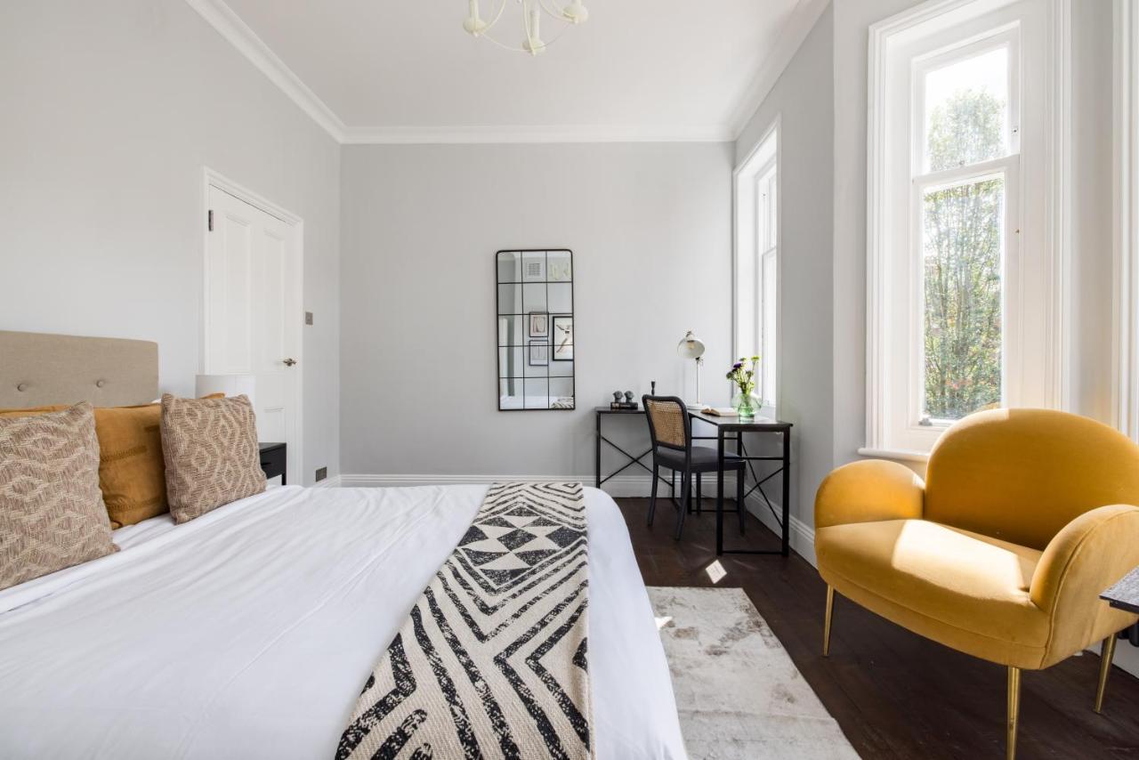 The Streatham Hill Wonder - Spacious 4bdr House With Garden And Terrace Lägenhet London