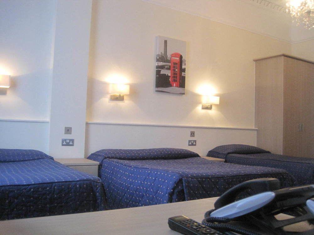 Aaraya Sussex Gardens 3*