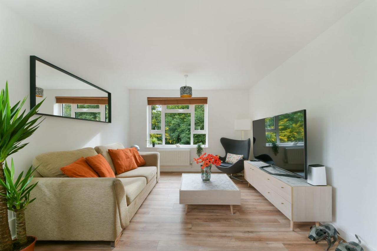 Leilighet Spacious, Quiet And Modern