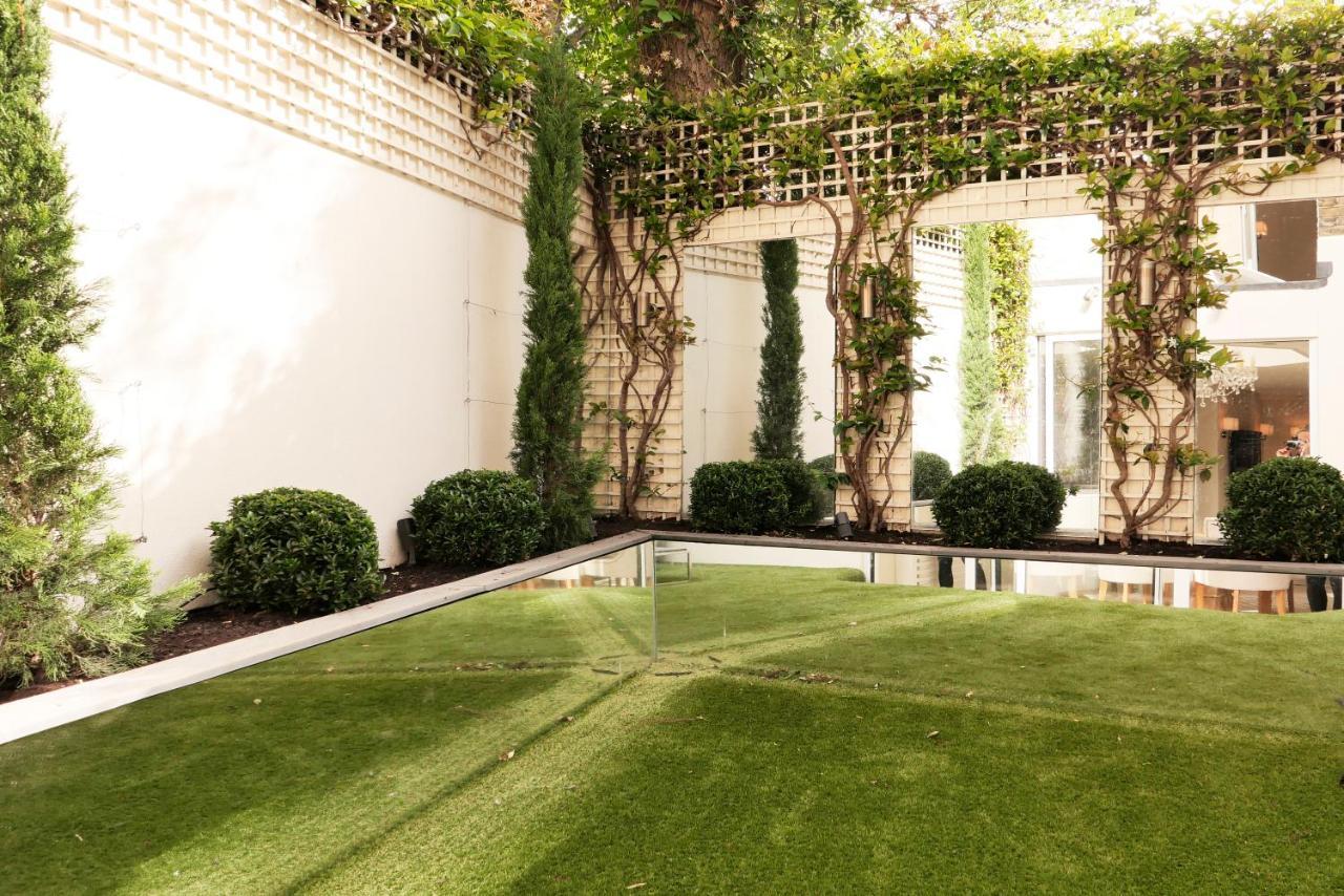 Belgravia Flat, With Private Terrace Appartement Londen