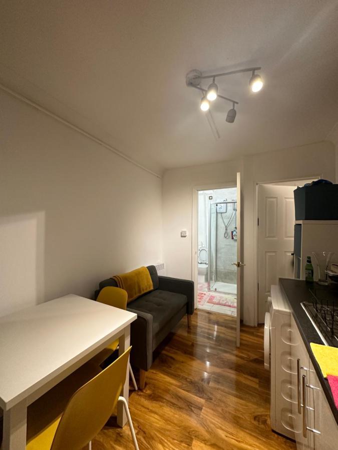 1 Bedroom Flat In Notting Hill, Portobello * Londen
