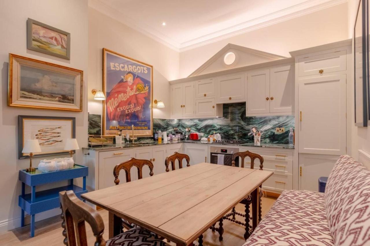 Luxurious & Stylish 2bd House - Bayswater! * London