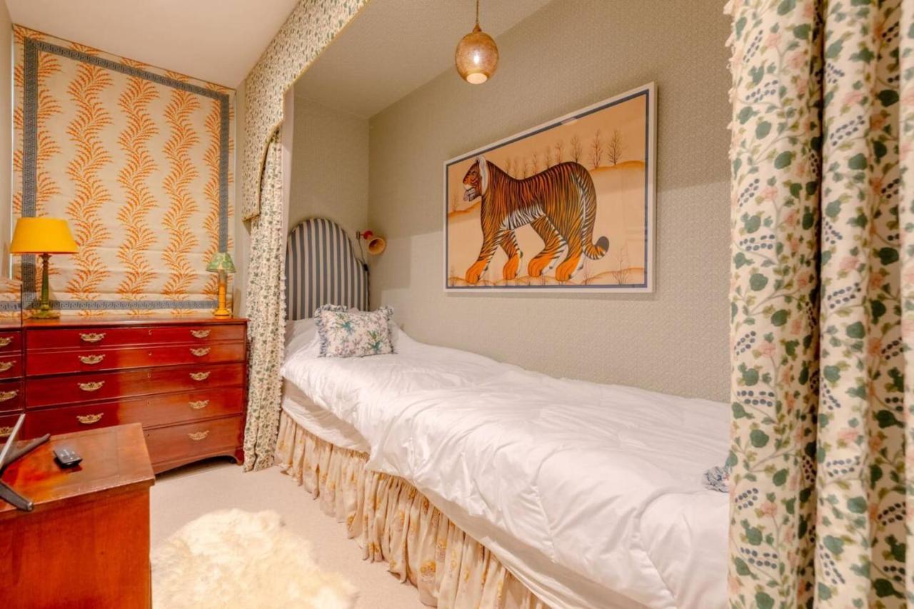 Luxurious & Stylish 2bd House - Bayswater! * London