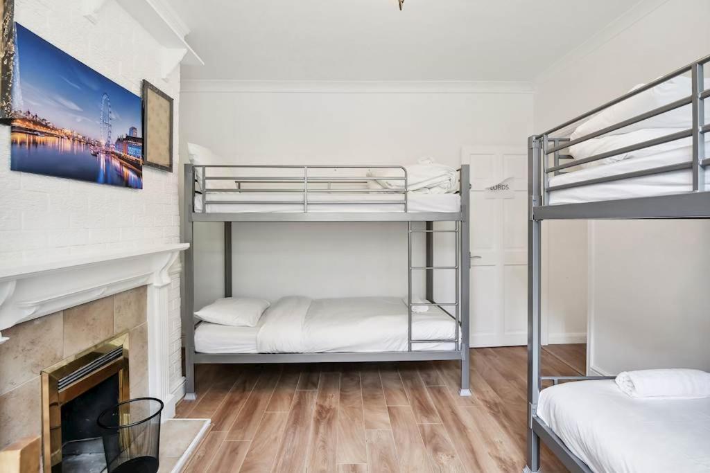 Accommodatie bij particulieren Aplacetostay Apartment, Zone 1 Car Londen