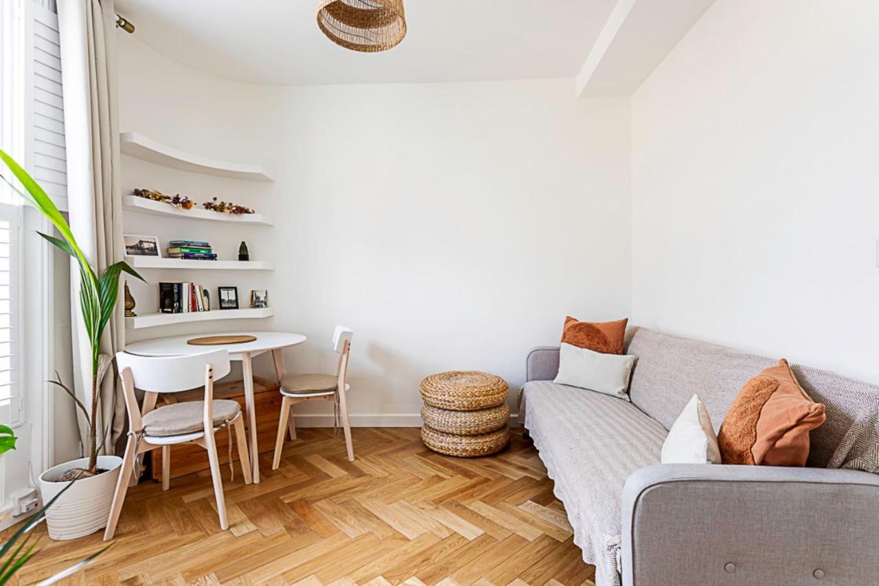 Bridge Cosy Chic Your Perfect 1-bed Retreat Apartment London