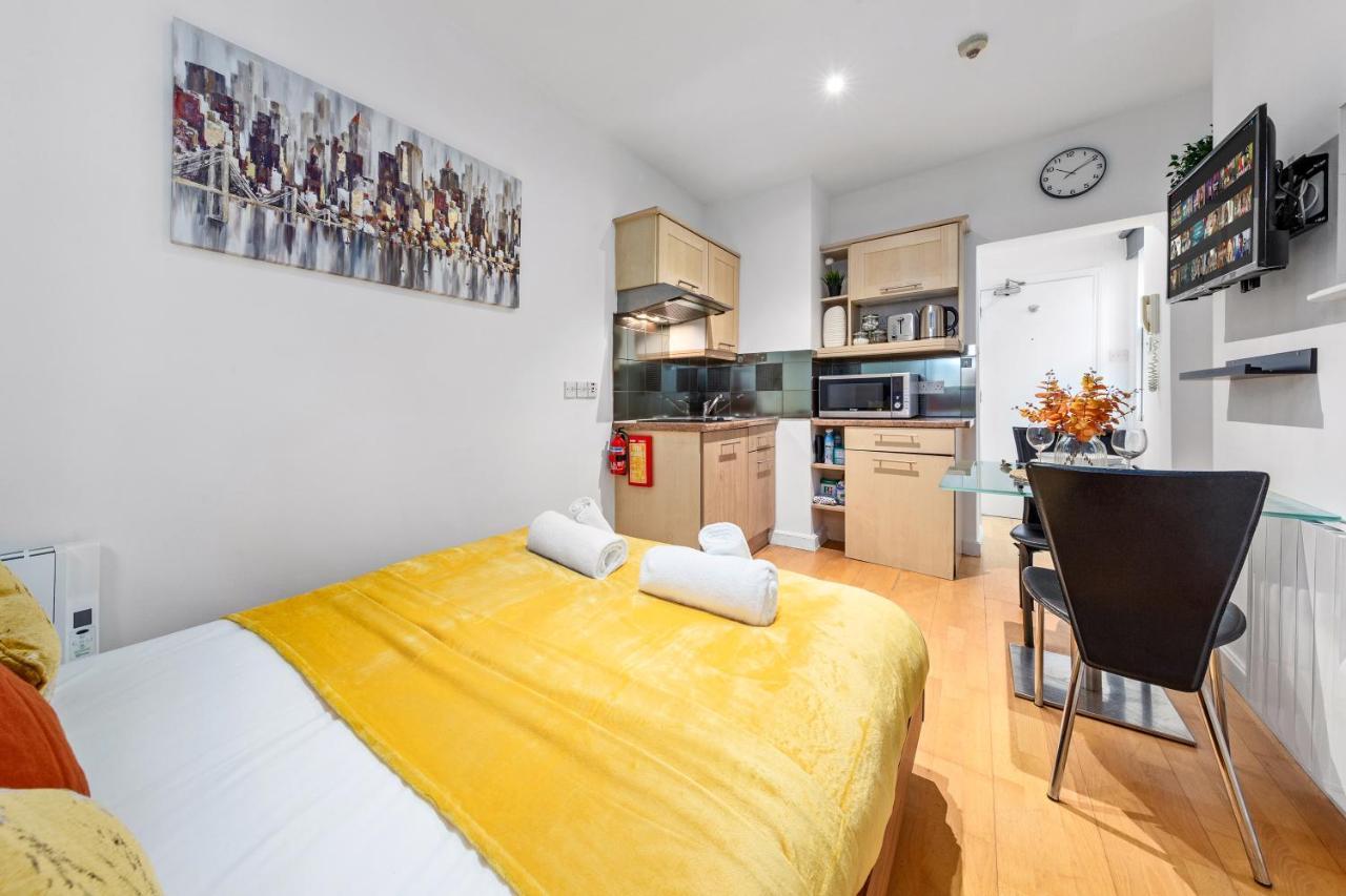 Apartment Serviced Flat In Paddington W2 *