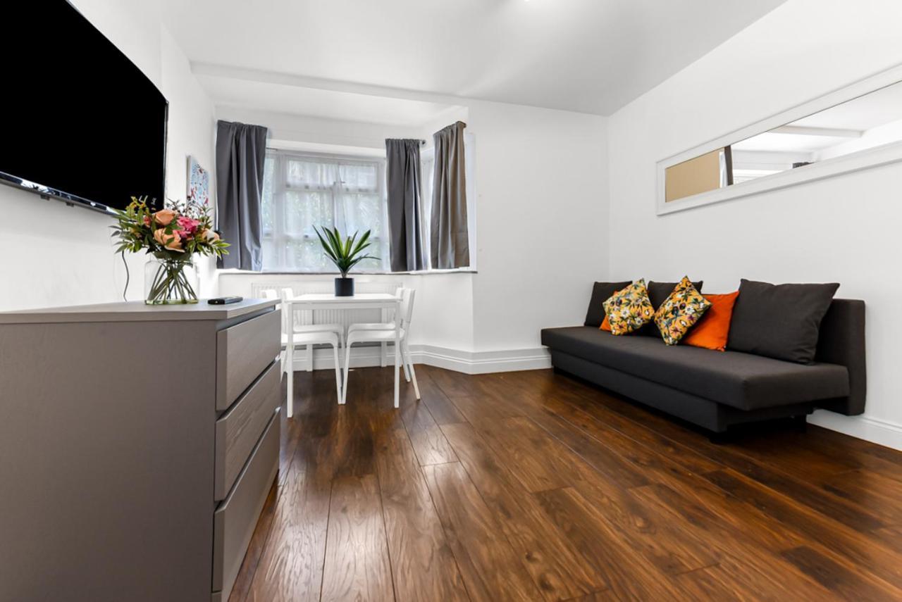 Charming Escape In Leilighet London