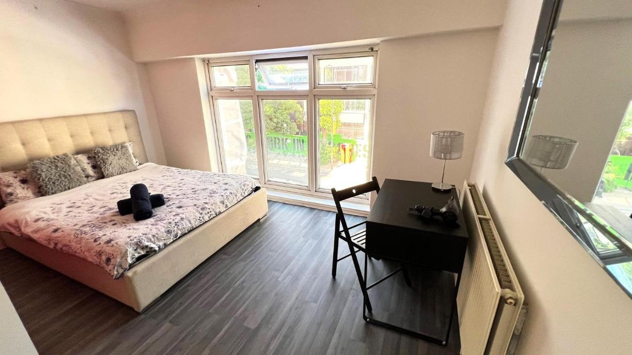 Gjestgiverier Aldgate *