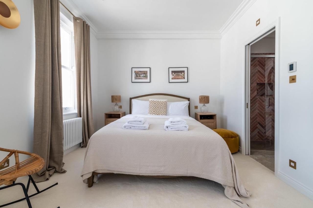 Apartment Impressive And Gorgeous Kensington Family *
