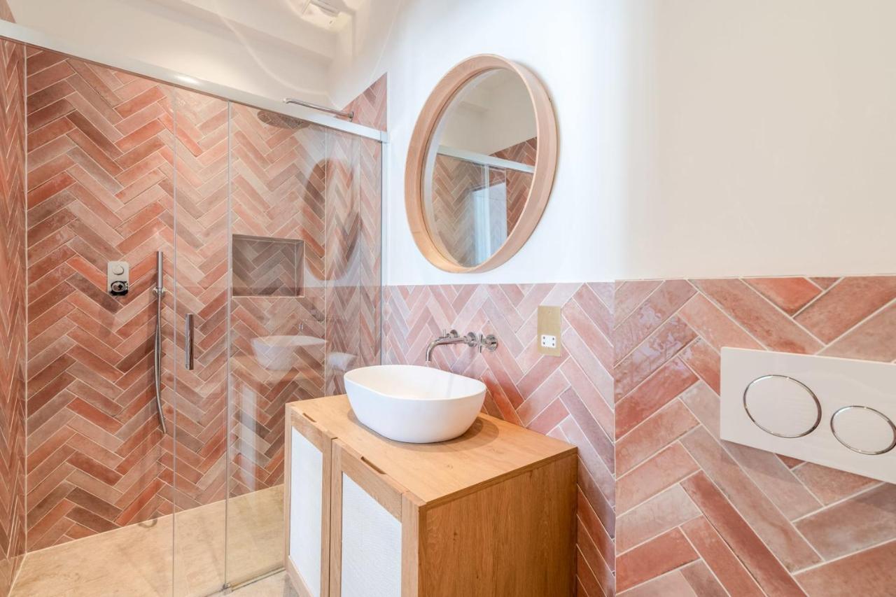 Impressive And Gorgeous Kensington Family Apartment London