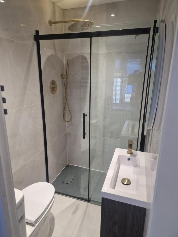 Collier's Wood En-suite Appartement