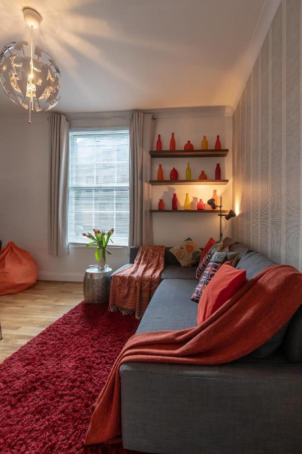 The Wanderlust - 1 Bedroom L Sleeps 4 With Sofa Bed L Prime Location Free Wifi L Perfect For Business & Leisure Travelers L 15percent Off Weekly & 20percent Off Monthly Stays! Lejlighed *