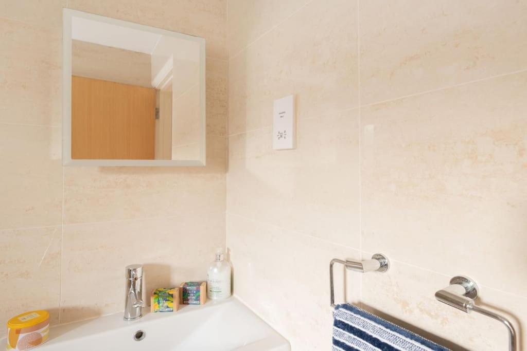 Wapping - Tobacco Docks - Modern Flat Lejlighed