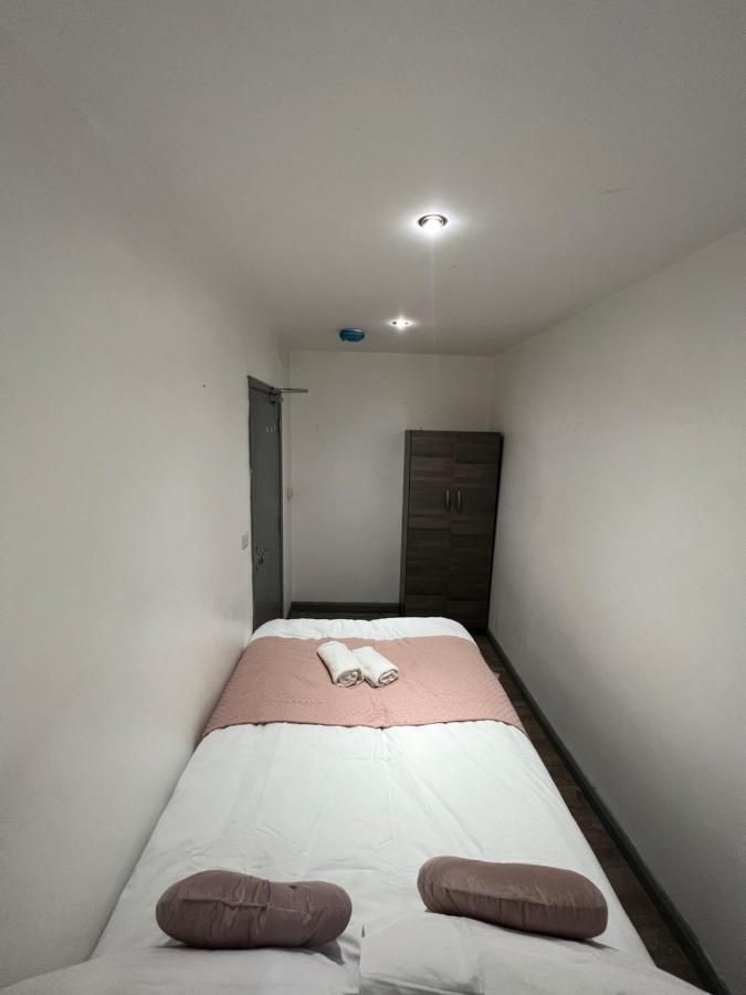 3 Bedroom Flat In King's Cross, St Pancras's. 2 Minutes To Euston. * London
