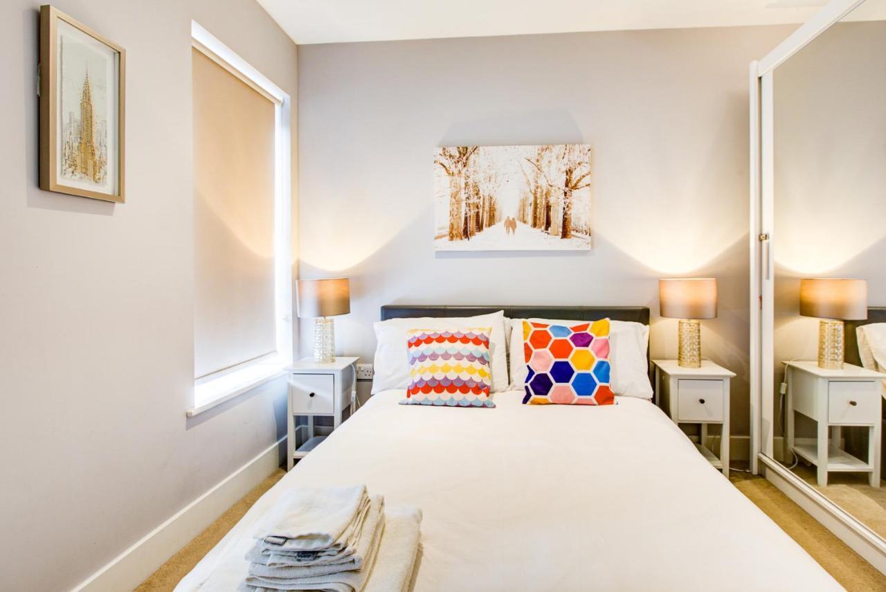 Appartamento 2 Bedroom Spacious In The Heart Fulham