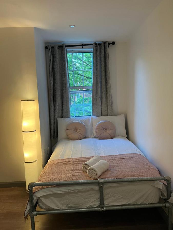 Apartment 3 Bedroom Flat In King's Cross, St Pancras's. 2 Minutes To Euston. London