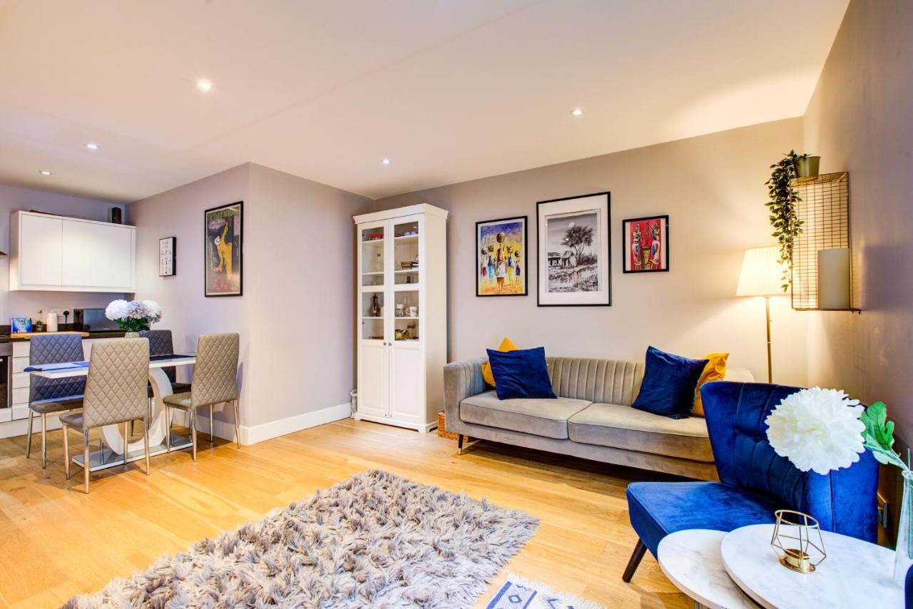 2 Bedroom Spacious In The Heart Fulham Leilighet London