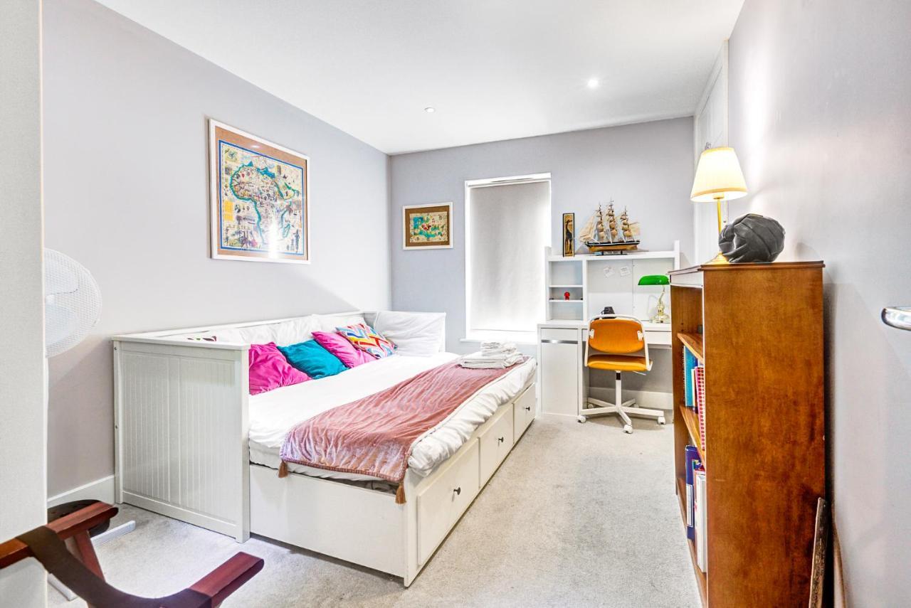 Appartamento 2 Bedroom Spacious In The Heart Fulham *