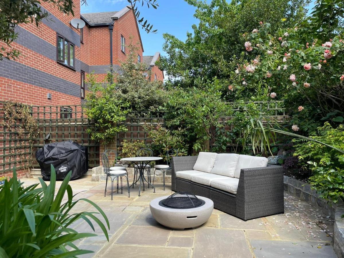 Stylish 1-bed Apartment *