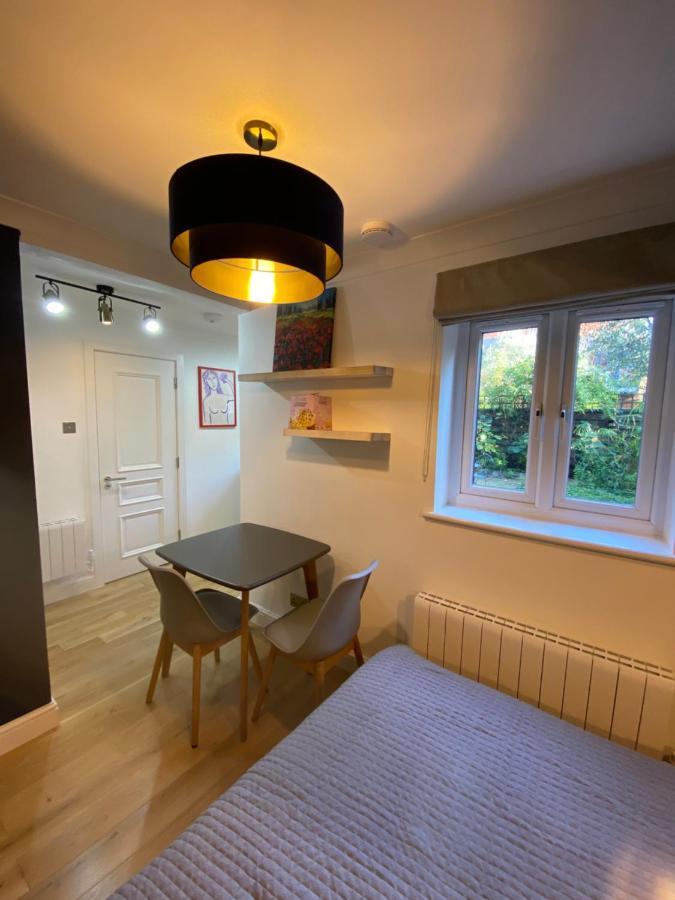 Apartment Stylish 1-bed London