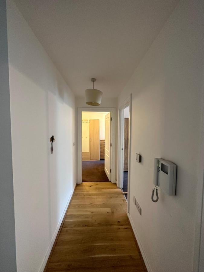 Appartement New Build 2 Bedroom With 2 Bath In Londen