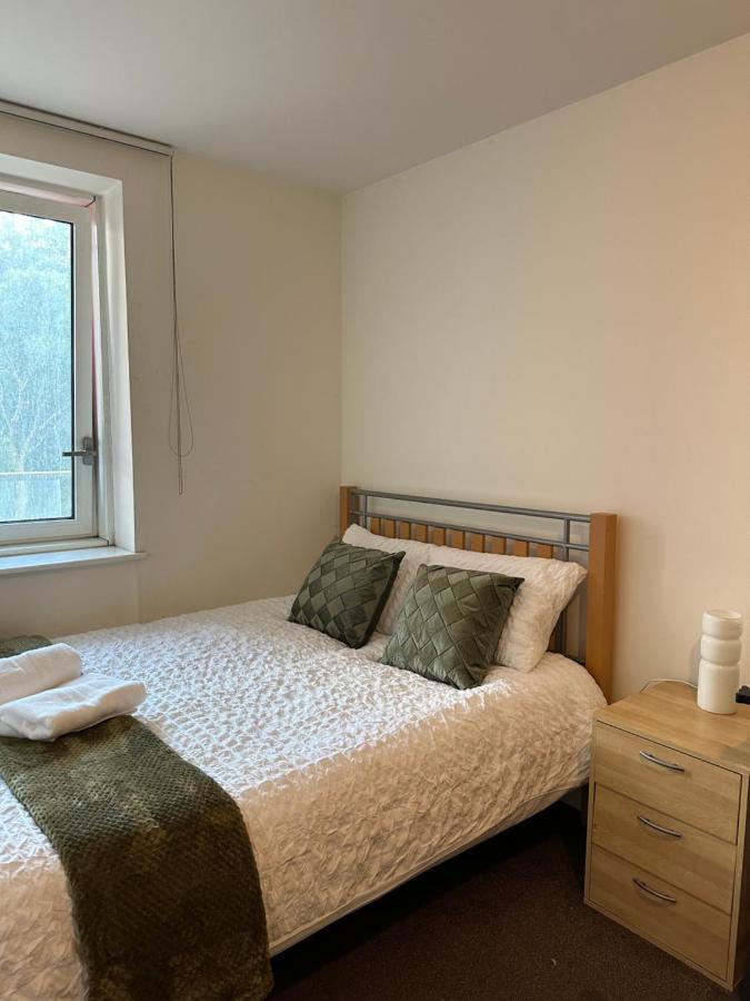 Appartement New Build 2 Bedroom With 2 Bath In Londen