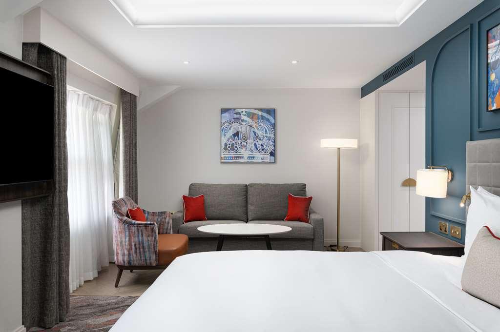 Hotel Lost St Pauls London, Curio Collection By Hilton