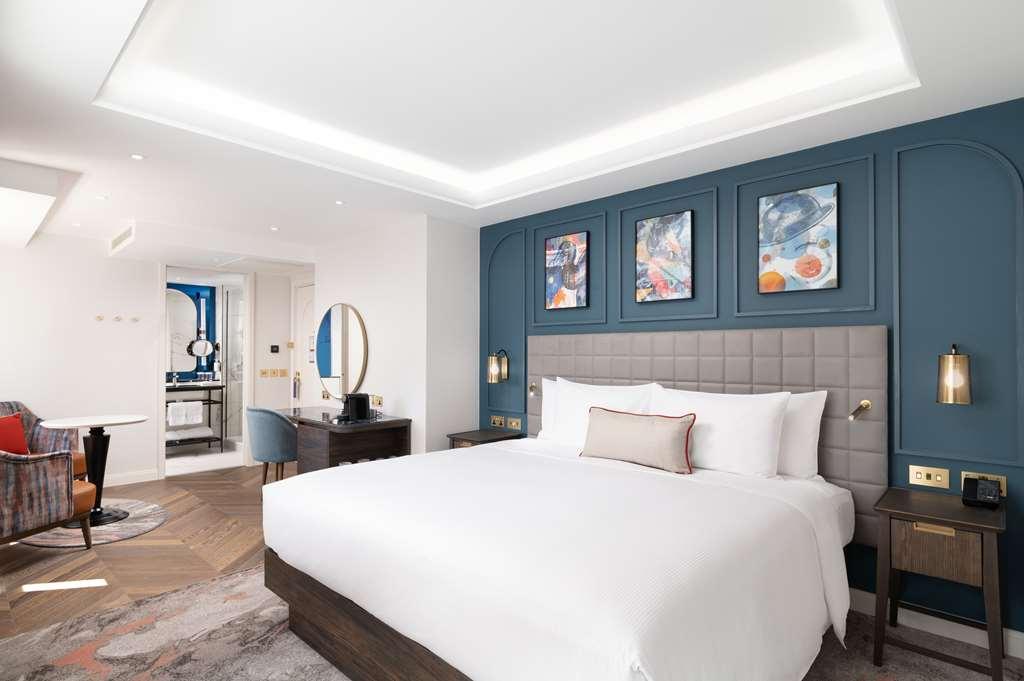 Lost St Pauls London, Curio Collection By Hilton 4* London
