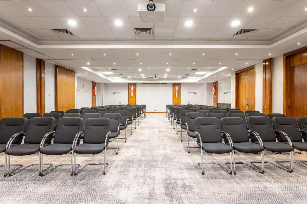 Hotel Radisson And Conf Centre Heathrow 4*