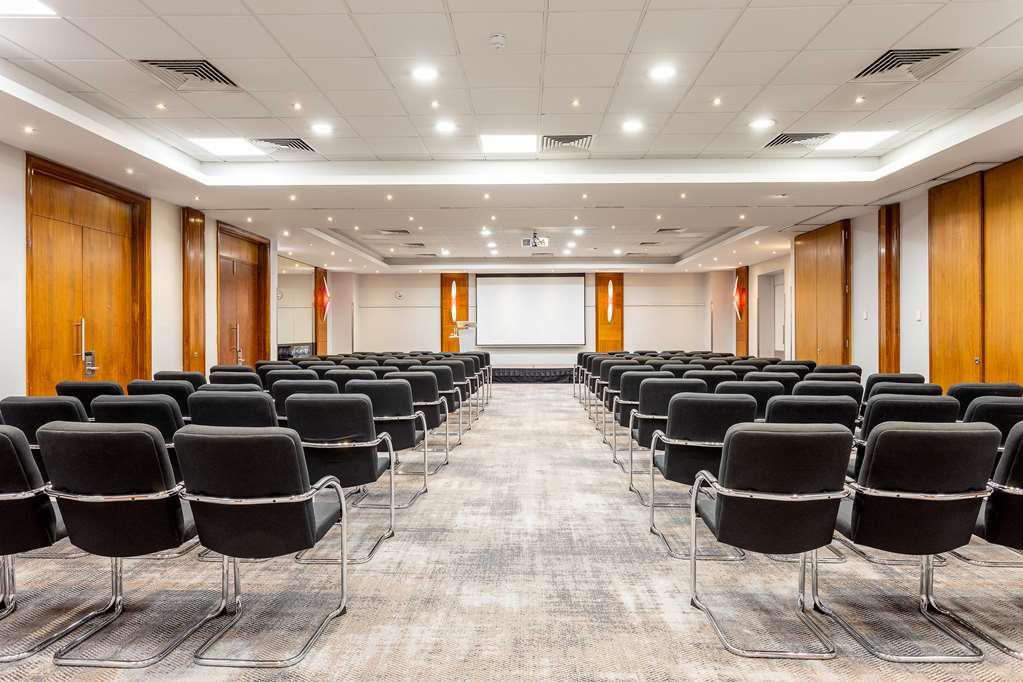 Hotel Radisson And Conf Centre Heathrow London