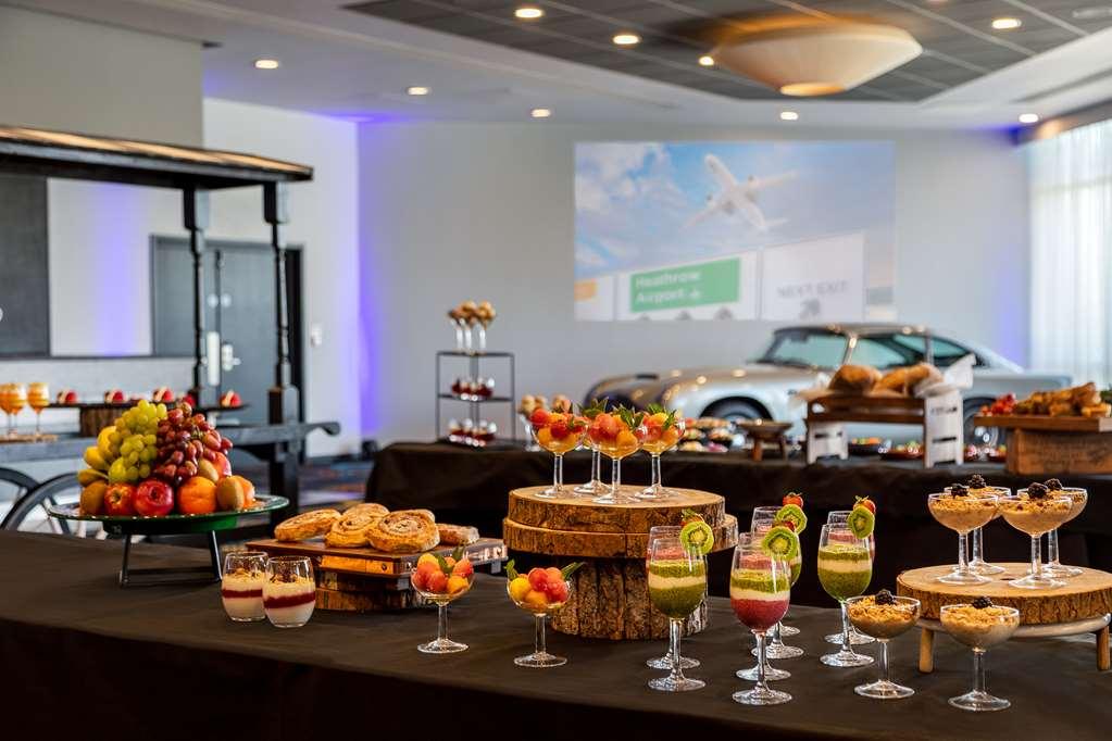 Radisson And Conf Centre Heathrow London