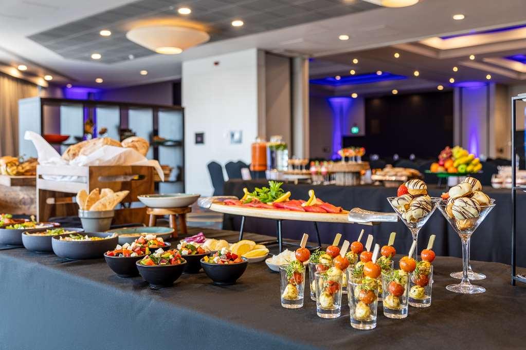 Radisson And Conf Centre Heathrow Hotel 4*