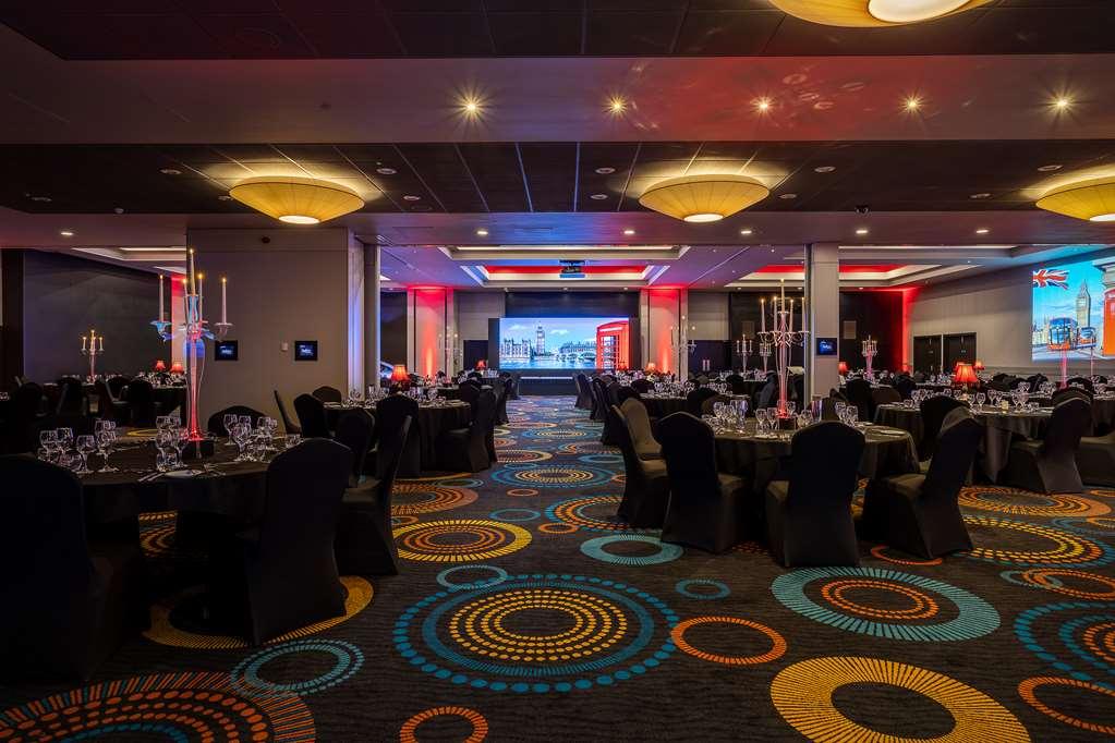 Radisson And Conf Centre Heathrow 4*