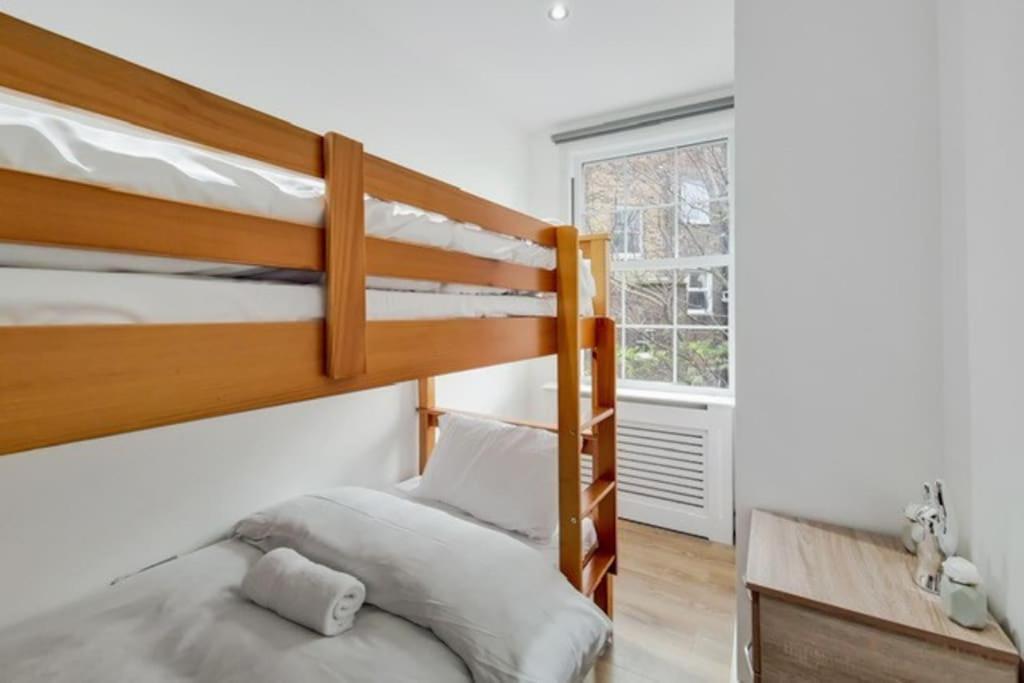 Appartement Flat 5 Mornington Crescent, 2 Bedroom, 1 Bathroom Flat *