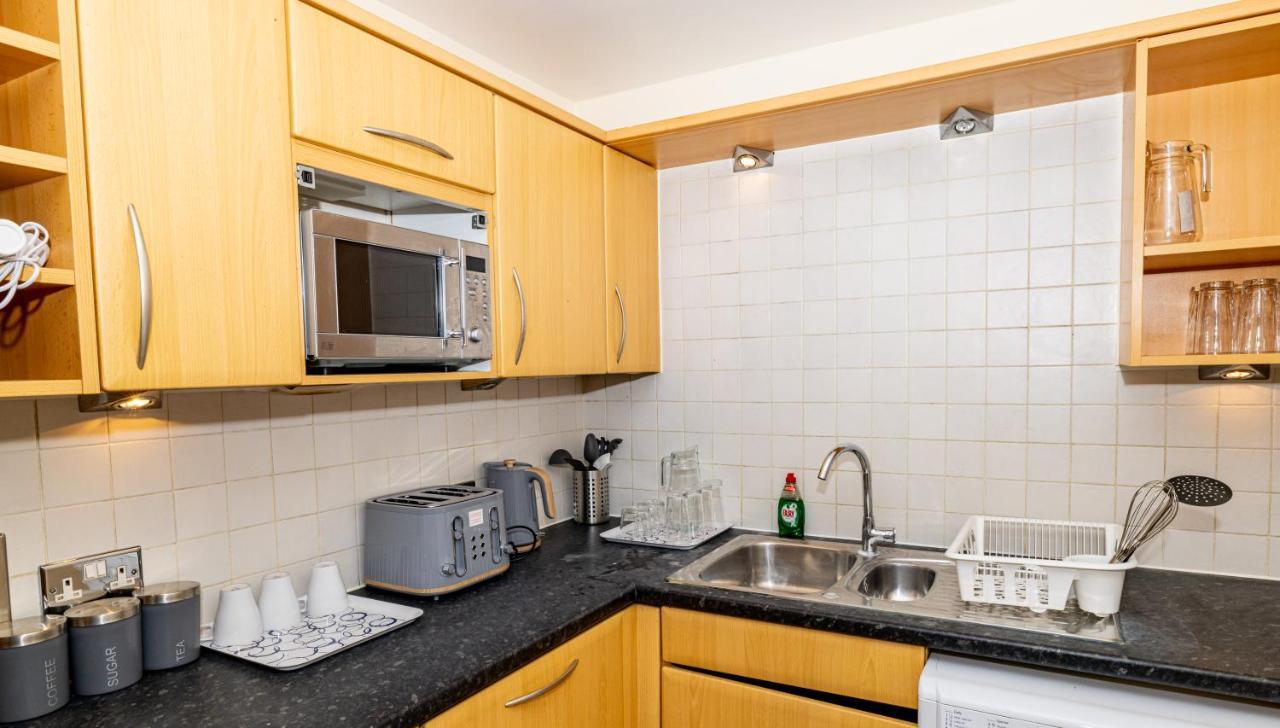 Gjestgiverier Nice Close To City231 London