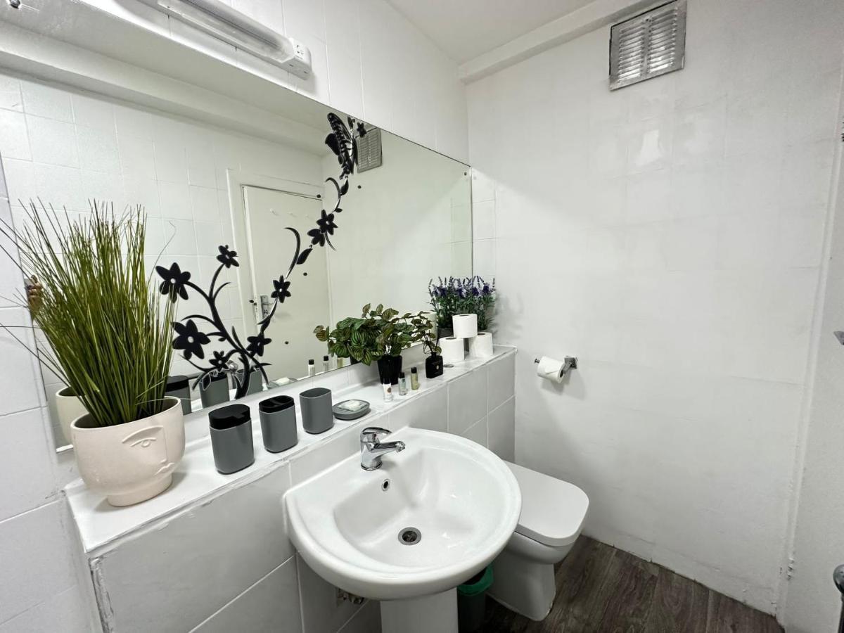Burwood 2 Bedroom Appartement Londres