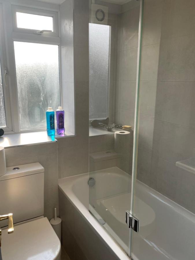Elegant 2 Bedroom Flat In Chiswick Near Tube Stations Lejlighed *