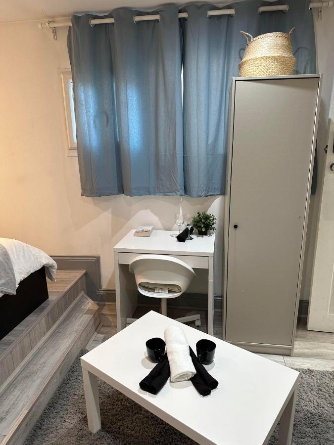 Charming In Appartement