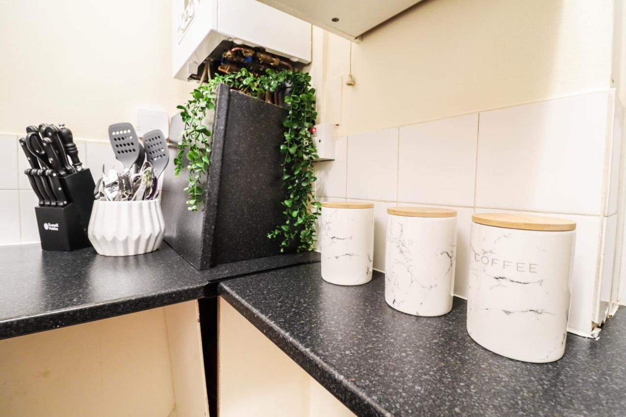 Appartement Cosy Property Right By Warren Street Station! Free Wifi! *