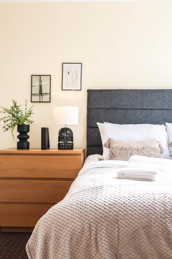 Cosy Property Right By Warren Street Station! Free Wifi! * Londres