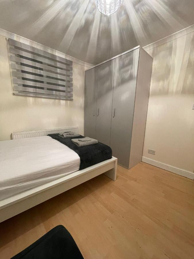 Entire 3 Bedroom - Minutes To Emirates Stadium! Casa vacanze *