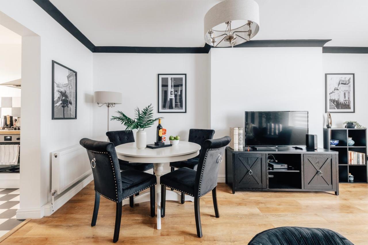 Chic 1 Bed Flat Zone 2 Hampstead Swiss Londen