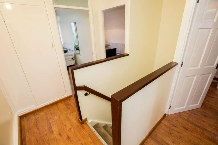 Privat bolig Spacious Near With Smart Tv