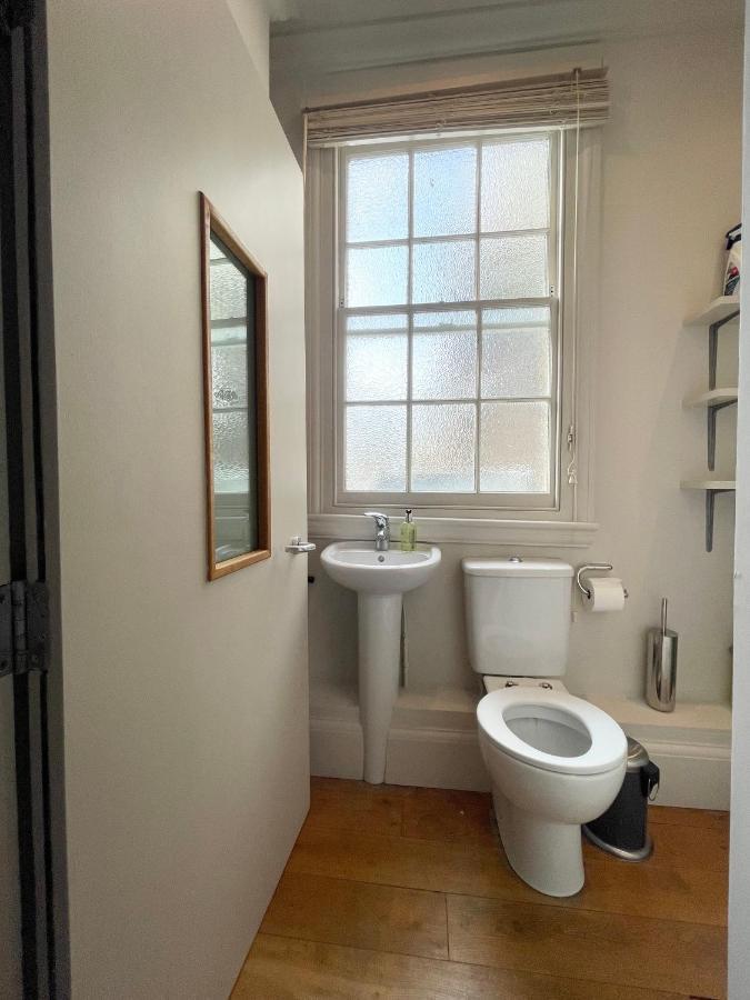 Victoria Maisonette London
