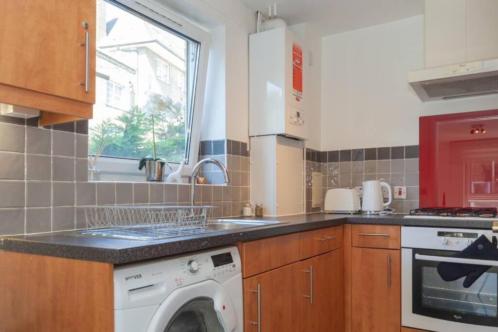 Chelsea Battersea Luxury 5 Star Prime Location Apartment