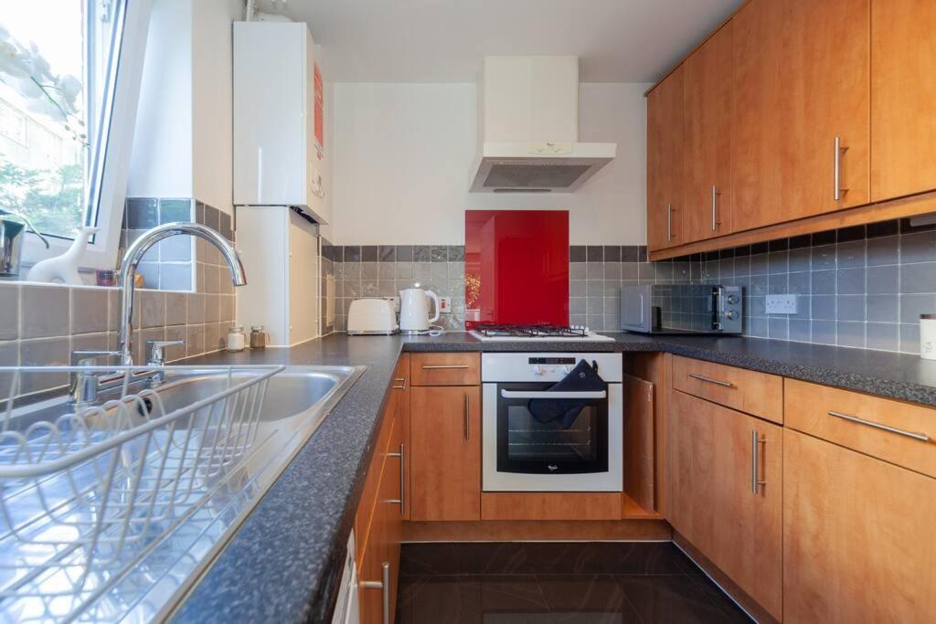Chelsea Battersea Luxury 5 Star Prime Location Apartment London