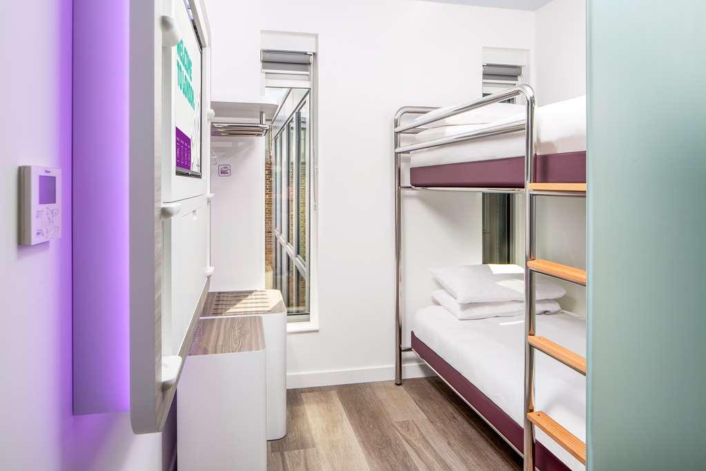 Yotel Hotel *