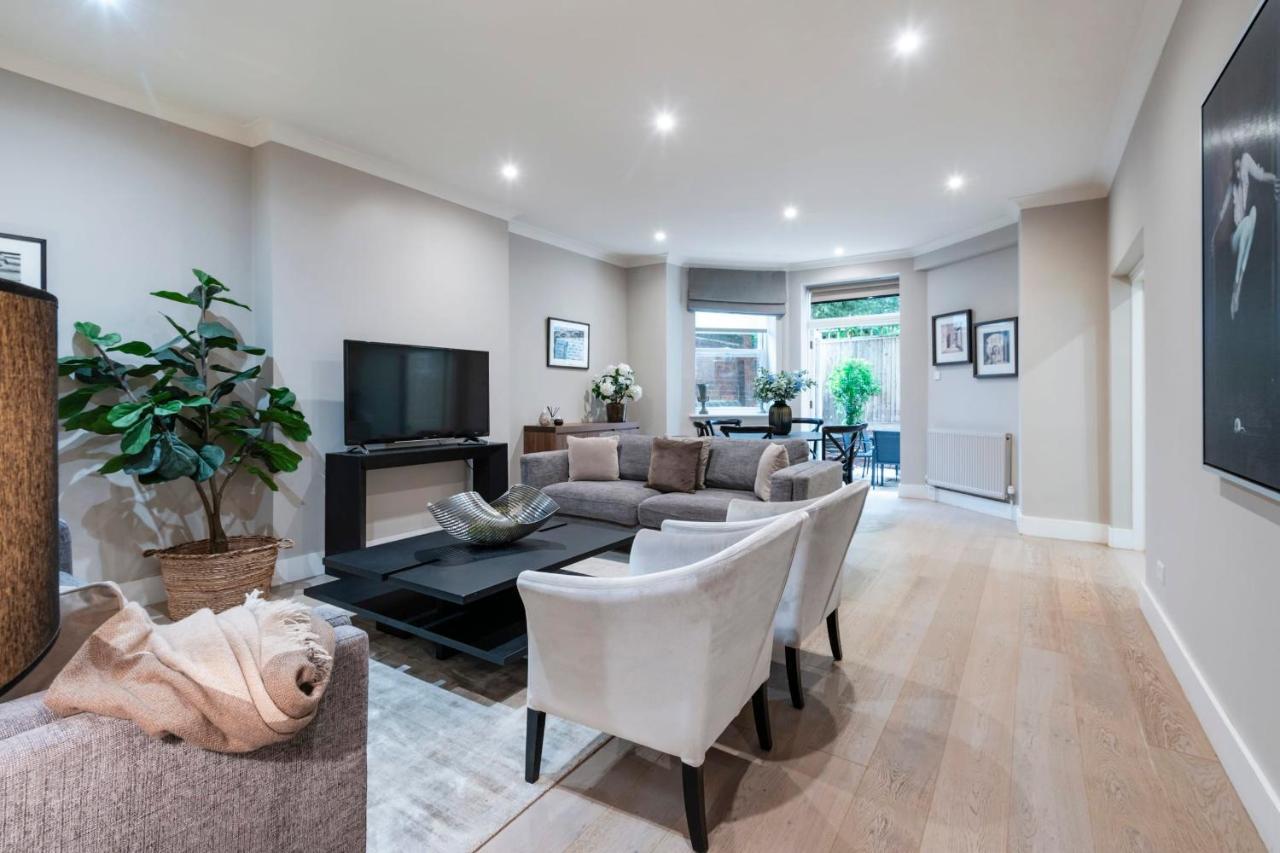 Hampstead Garden Flat-hosted By Sweetstay