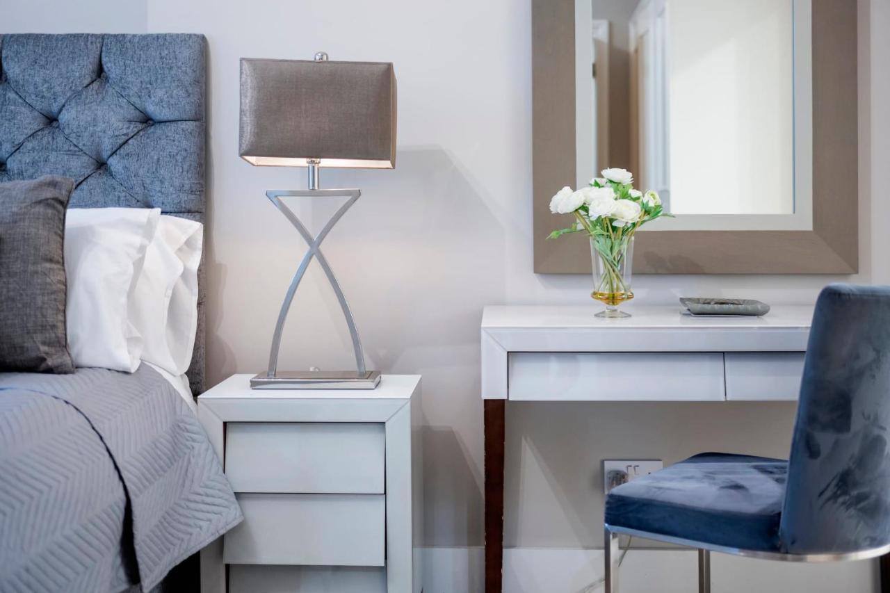 Hampstead Garden Flat-hosted By Sweetstay London