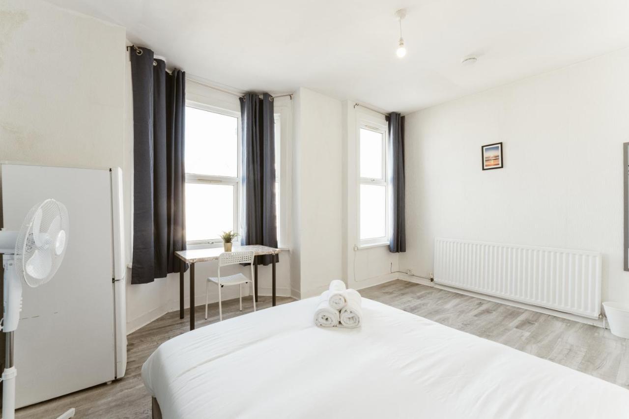 Leyton Comfy Double -50 Maison d'hôtes